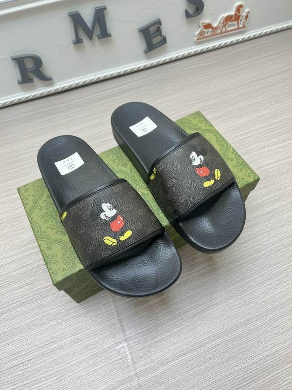 Gucci Men's Slippers 426